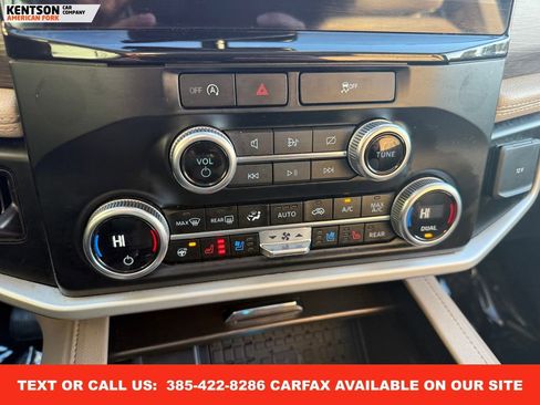 Used 2024 Ford Expedition Limited image 29