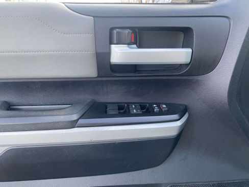 Used 2015 Toyota Tundra Limited w/ Limited Premium Package image 17
