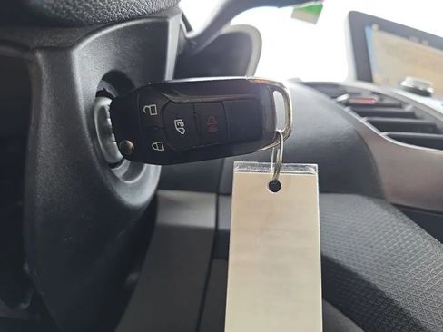 Used 2019 Ford Transit Connect XL image 16