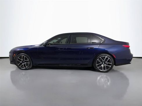 Used 2024 BMW 740i w/ Executive Package RWD image 9