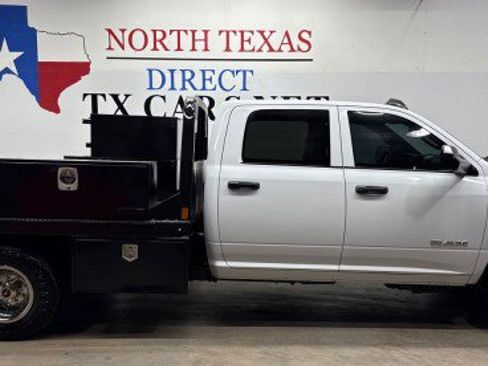 Used 2021 RAM 3500 Tradesman w/ Chrome Appearance Group image 4