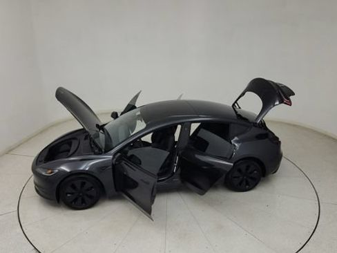 Used 2025 Tesla Model 3 RWD image 32