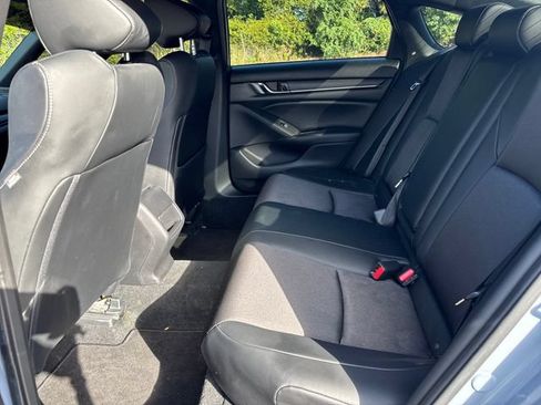 Used 2022 Honda Accord Sport image 7