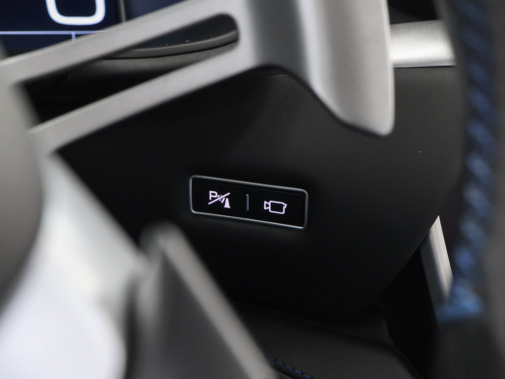 Certified 2019 Ferrari Portofino RWD image 58