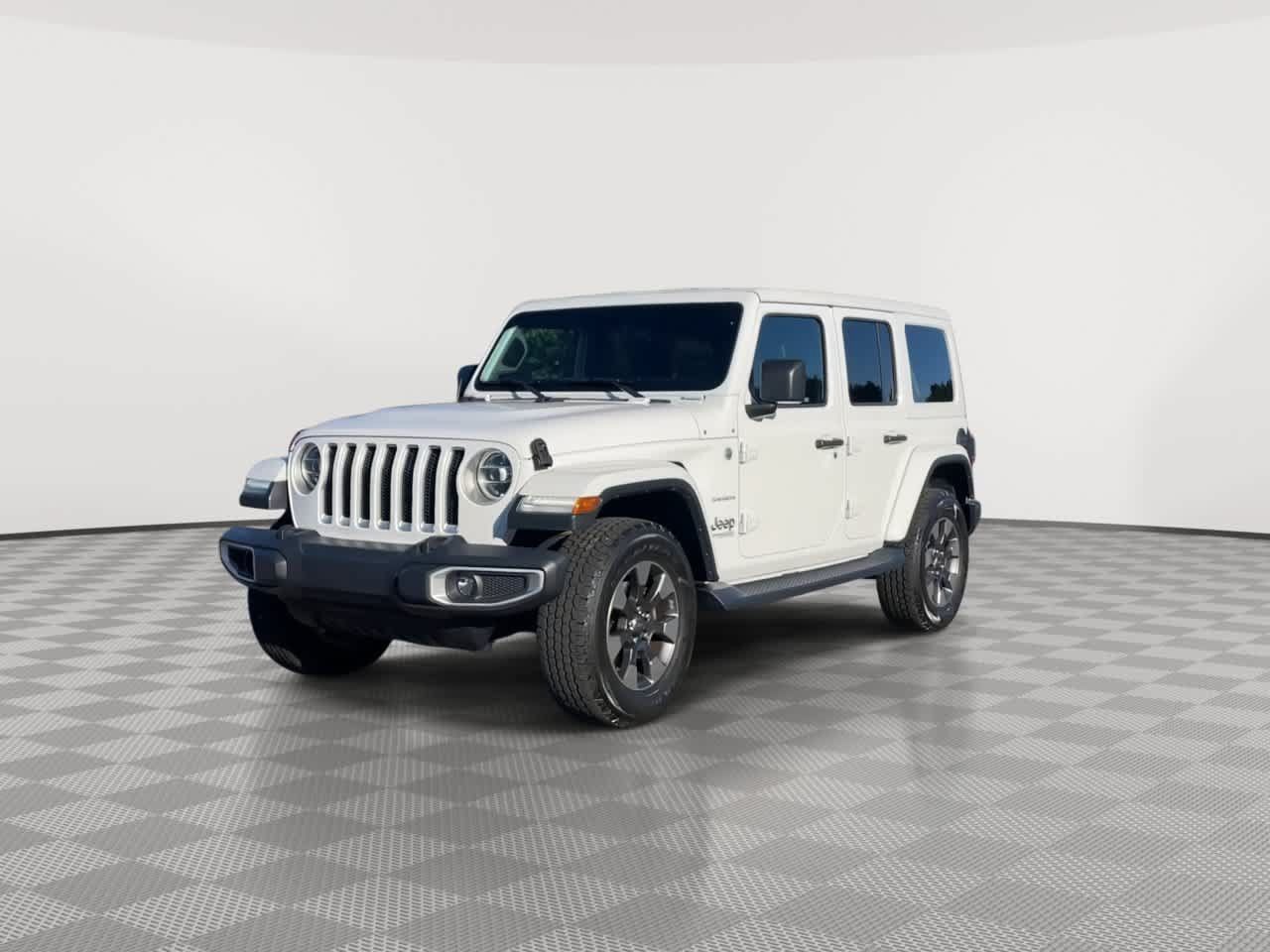 Used 2018 Jeep Wrangler Unlimited Sahara AWD/4WD image 4