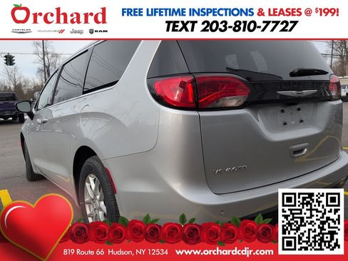 New 2026 Chrysler Voyager LX image 5