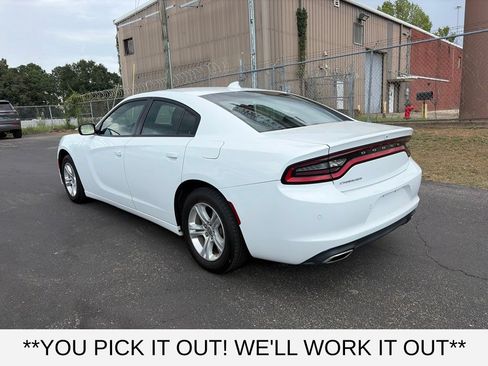 Used 2023 Dodge Charger SXT RWD image 4