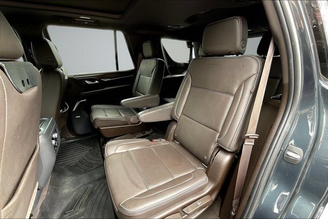 Used 2021 GMC Yukon Denali w/ Denali Premium Package AWD/4WD image 24