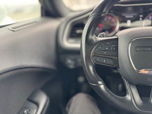 Used 2022 Dodge Challenger GT image 7