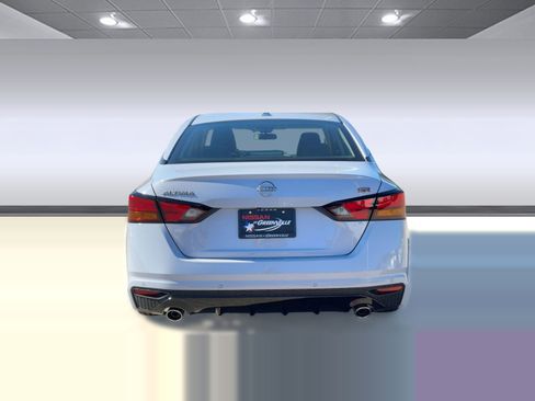 New 2025 Nissan Altima 2.5 SR w/ SR Premium Package image 10