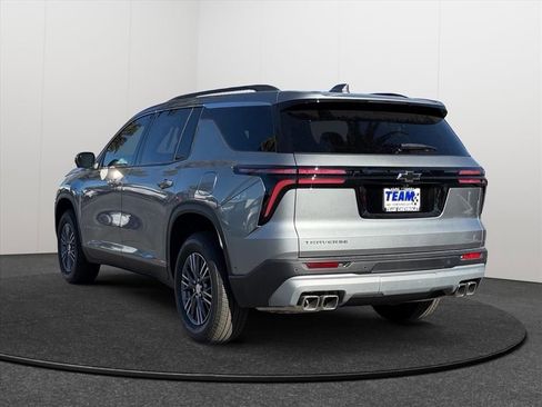 New 2026 Chevrolet Traverse LT w/ Enhanced Driving Package image 4