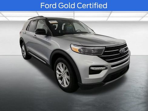 Used 2024 Ford Explorer XLT w/ Equipment Group 202A AWD/4WD image 2