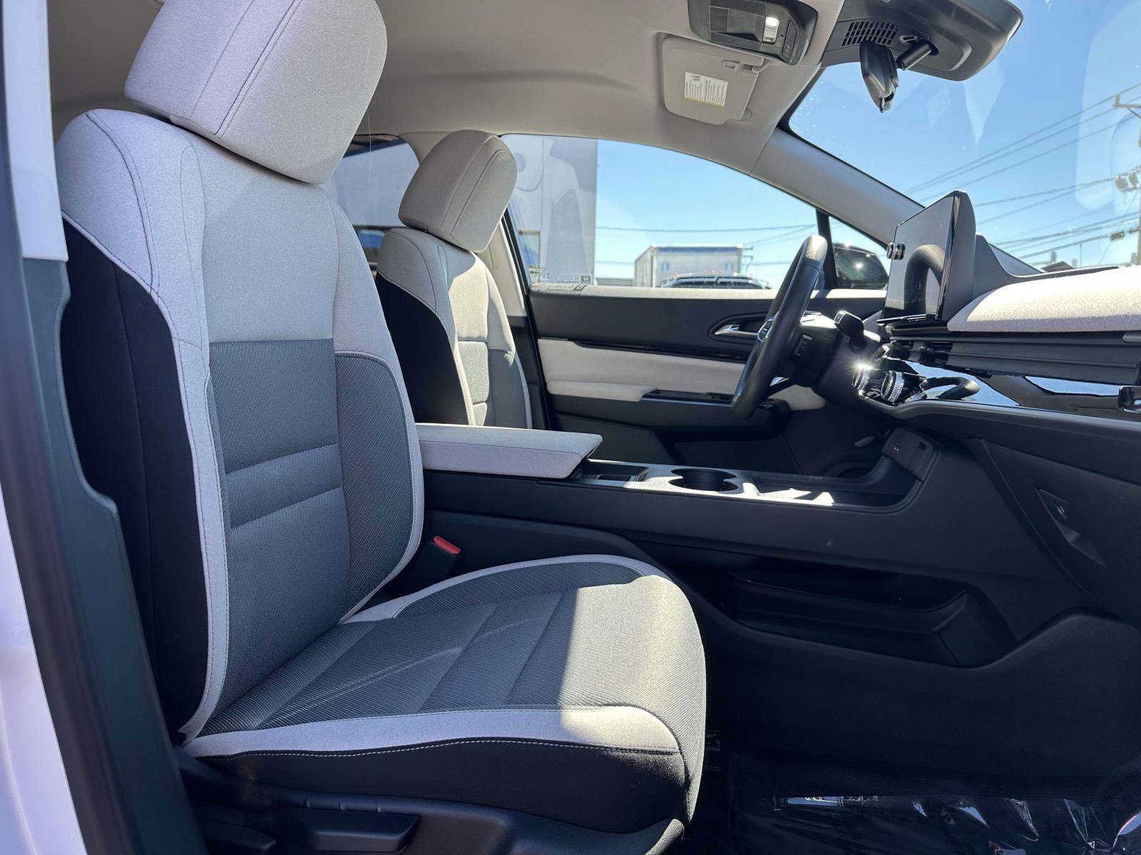 Used 2024 Honda Prologue EX image 28