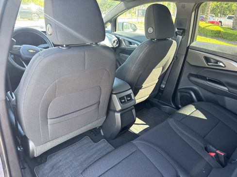 Used 2025 Chevrolet Equinox EV LT w/ Comfort Package FWD image 11