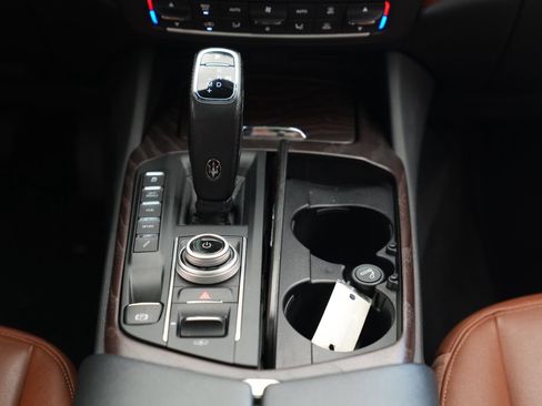 Used 2022 Maserati Levante Modena AWD/4WD image 20