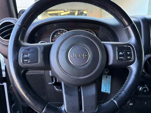 Used 2011 Jeep Wrangler Sport AWD/4WD image 22
