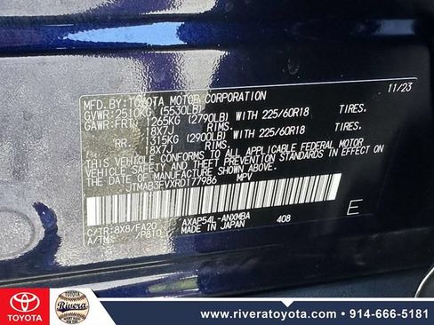 Used 2024 Toyota RAV4 SE w/ Weather & Moonroof Package AWD/4WD image 40