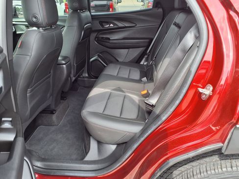 Used 2022 Chevrolet TrailBlazer RS FWD image 15