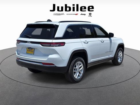 New 2026 Jeep Grand Cherokee Laredo X RWD image 5