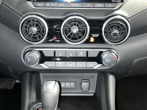 New 2025 Nissan Sentra SV image 18