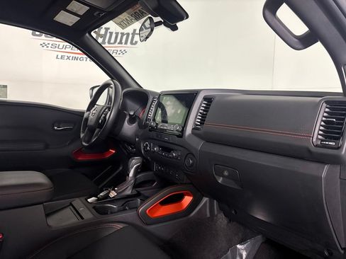 Used 2022 Nissan Frontier PRO-4X AWD/4WD image 33