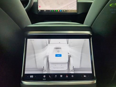 Used 2024 Tesla Model X AWD/4WD image 55