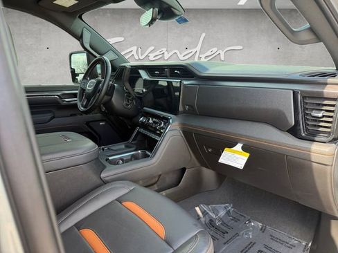Used 2024 GMC Sierra 2500 AT4 w/ AT4 Premium Plus Package image 24