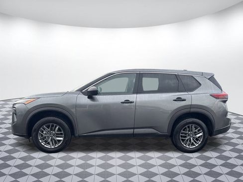 Used 2024 Nissan Rogue S image 4