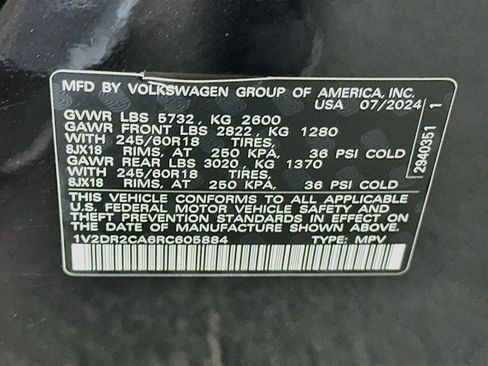 Used 2024 Volkswagen Atlas SE FWD image 12