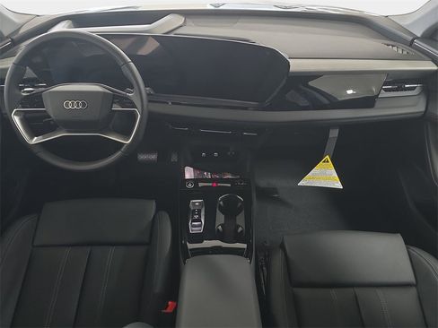 New 2025 Audi Q6 e-tron Premium Plus image 7