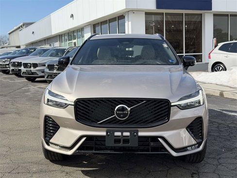 New 2026 Volvo XC60 B5 Plus w/ Climate Package image 23