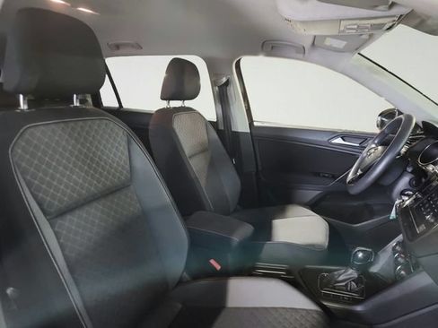 Used 2021 Volkswagen Tiguan S FWD image 21