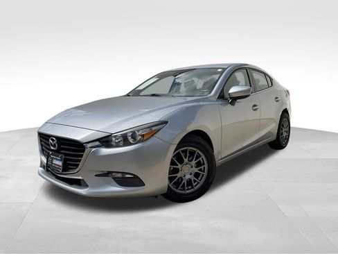 Used 2018 MAZDA MAZDA3 Touring FWD image 1