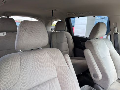Used 2016 Honda Odyssey EX image 25