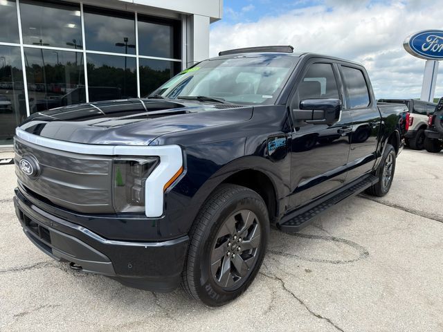 Used 2024 Ford F150 Lightning Lariat AWD/4WD image 3