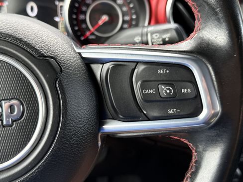 Used 2021 Jeep Wrangler Unlimited Rubicon AWD/4WD image 19