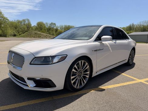 Used 2017 Lincoln Continental Reserve AWD/4WD image 9