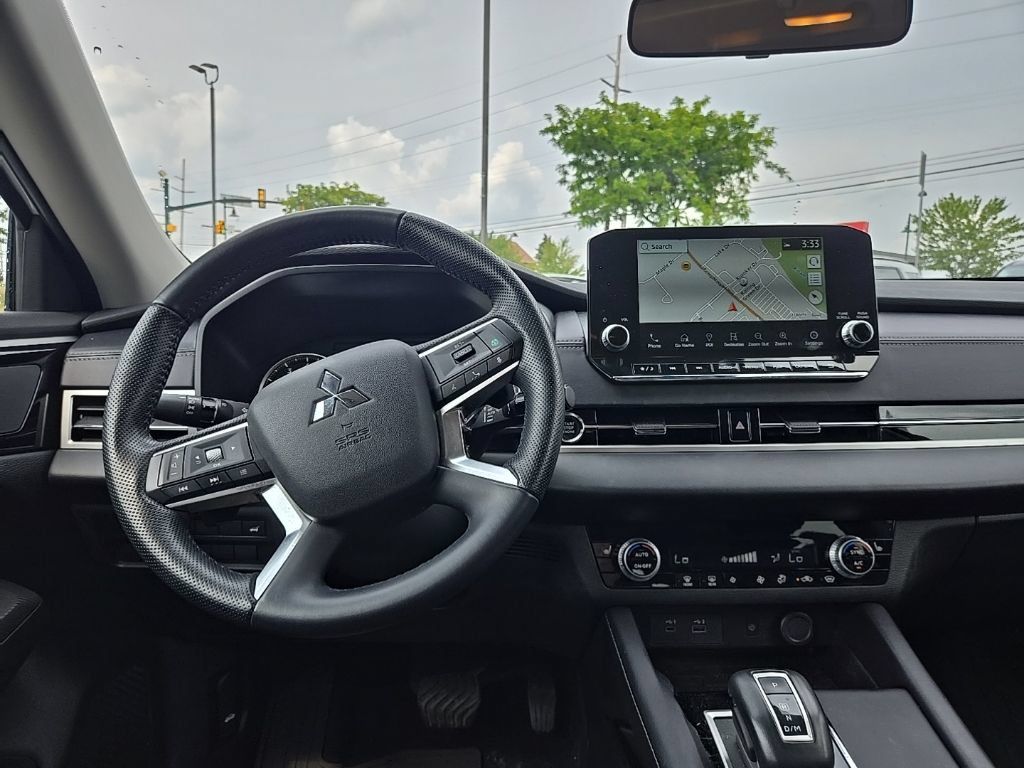 Used 2024 Mitsubishi Outlander SE AWD/4WD image 37