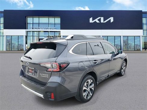 Used 2022 Subaru Outback Touring XT image 3