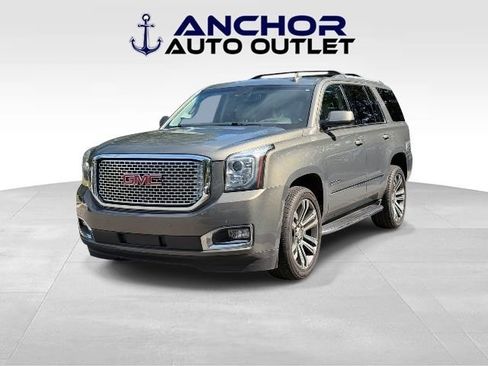 Used 2017 GMC Yukon Denali w/ Open Road Package AWD/4WD image 4