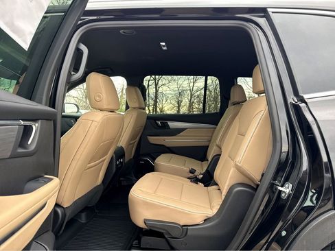 New 2026 Buick Enclave Preferred w/ LPO, Floor Liner Package AWD/4WD image 8