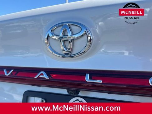 Used 2019 Toyota Avalon Limited w/ Advanced Safety Package image 35