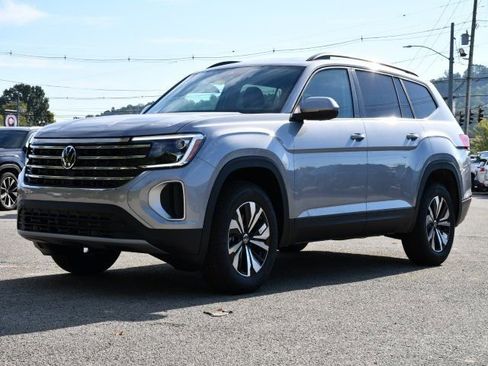 New 2026 Volkswagen Atlas SE image 3