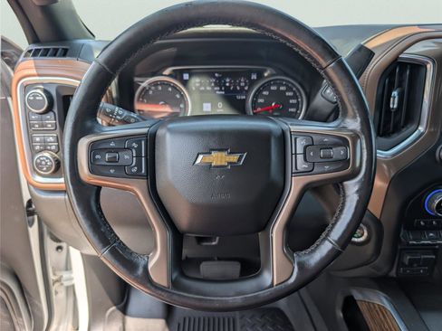 Used 2022 Chevrolet Silverado 1500 High Country w/ Safety Package II AWD/4WD image 21