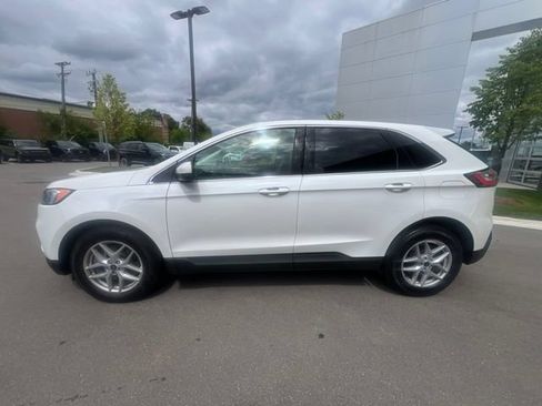 Used 2024 Ford Edge SEL w/ Convenience Package AWD/4WD image 8