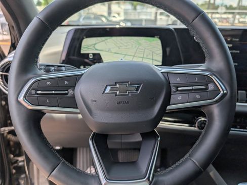 Used 2025 Chevrolet Equinox LT w/ Midnight Edition FWD image 24
