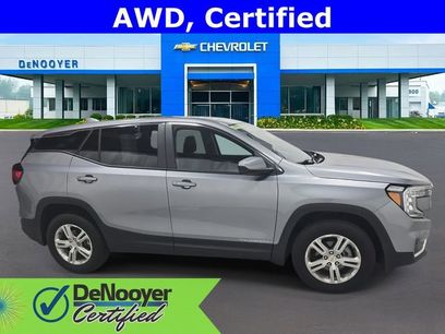 Used 2024 GMC Terrain SLE