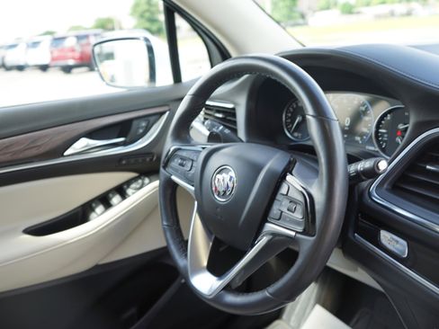Used 2023 Buick Enclave Avenir AWD/4WD image 27