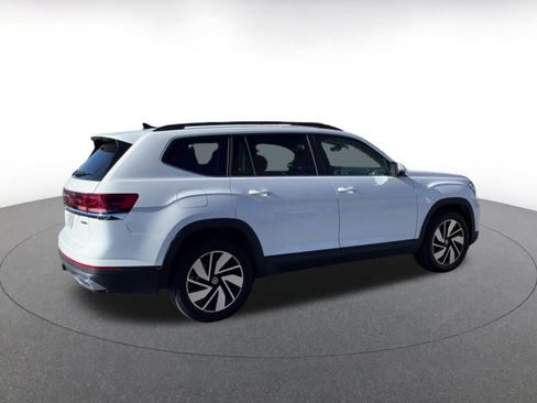 Used 2024 Volkswagen Atlas SE image 15