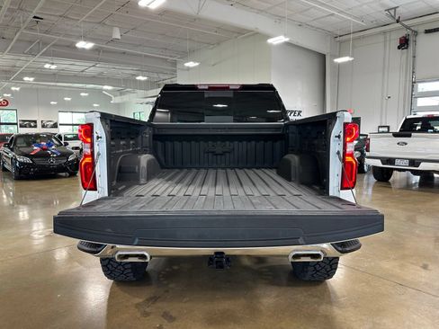Used 2025 Chevrolet Silverado 1500 LTZ w/ Z71 Off-Road Package AWD/4WD image 40